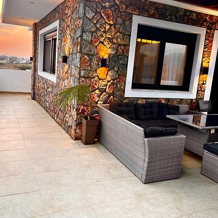 Odyssea Top View & Hot Jacuzzi Front Beach Кремасти Экстерьер фото