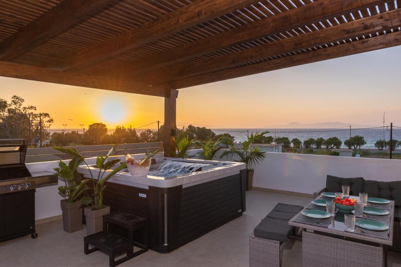 Odyssea Top View & Hot Jacuzzi Front Beach Кремасти Экстерьер фото