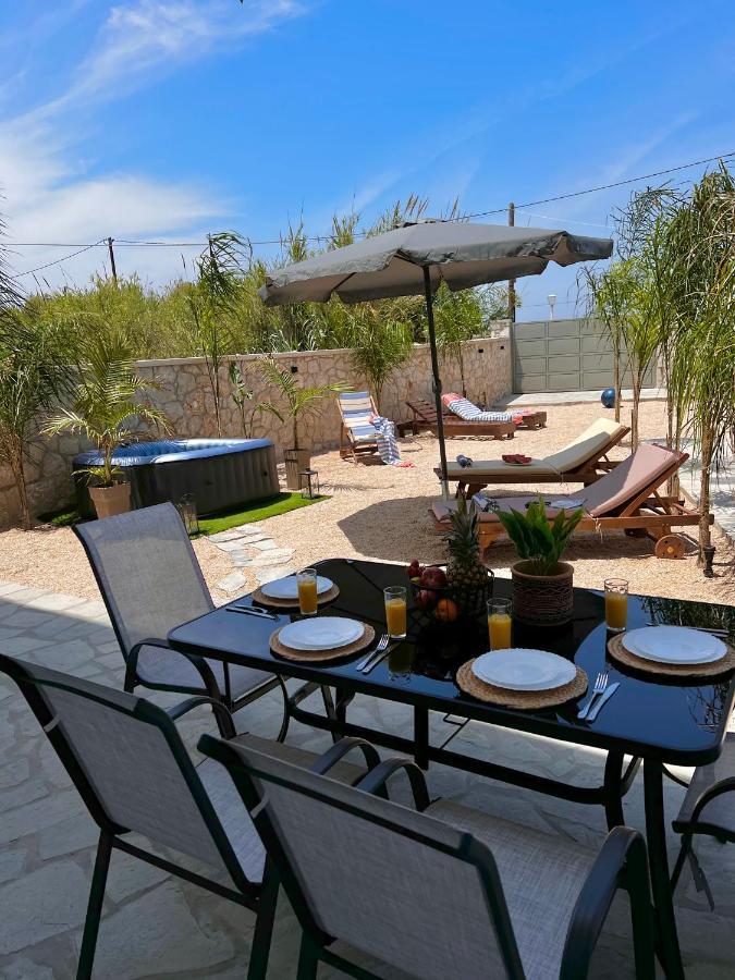Odyssea Top View & Hot Jacuzzi Front Beach Кремасти Экстерьер фото
