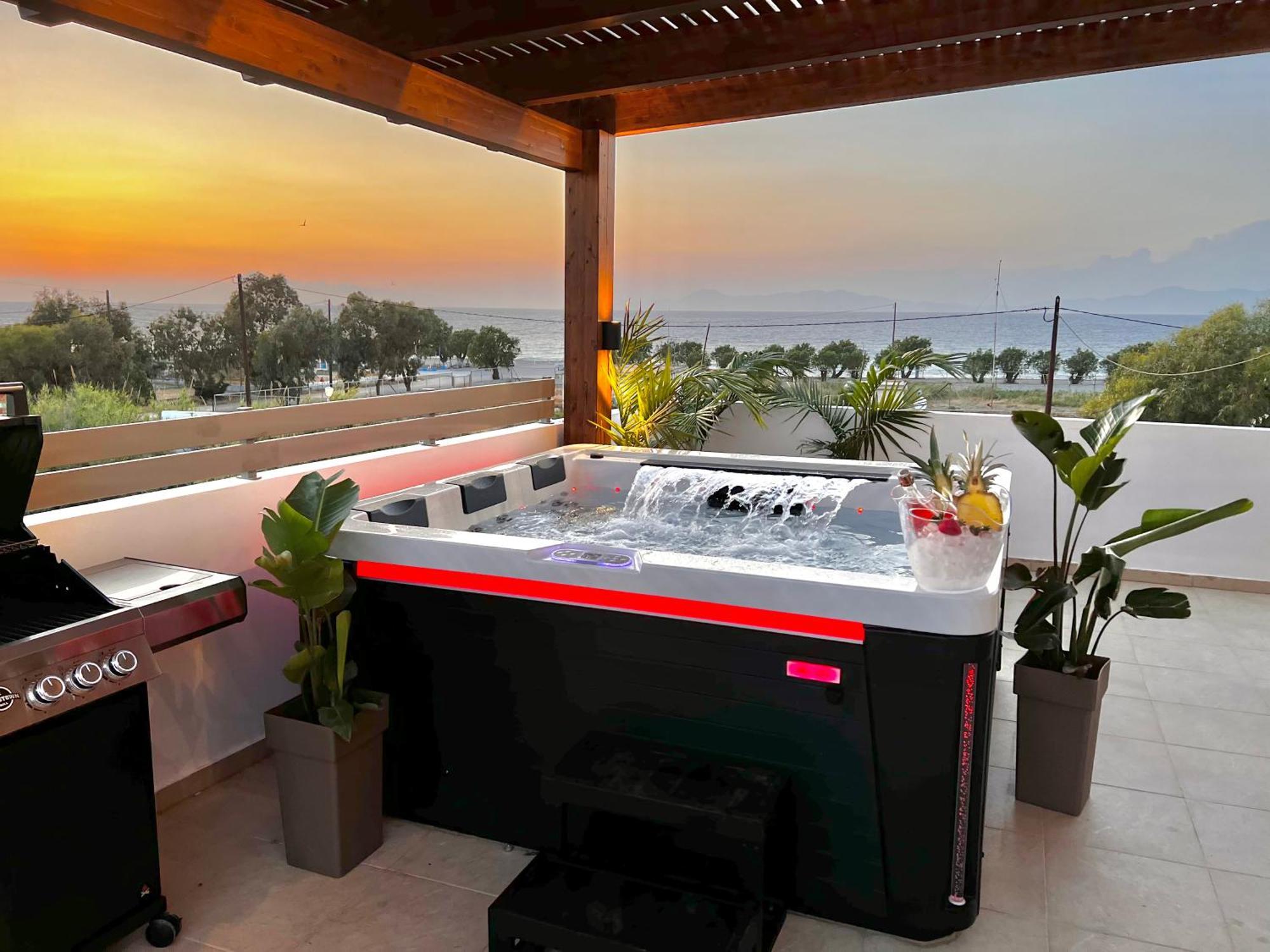 Odyssea Top View & Hot Jacuzzi Front Beach Кремасти Экстерьер фото